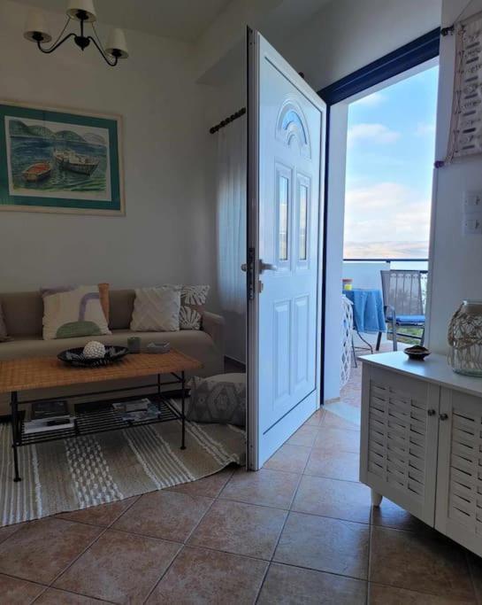 Ocean Vista Retreat Villa Skala Polichnitou Екстериор снимка