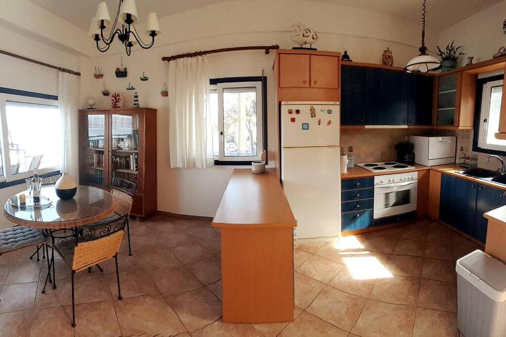 Ocean Vista Retreat Villa Skala Polichnitou Екстериор снимка