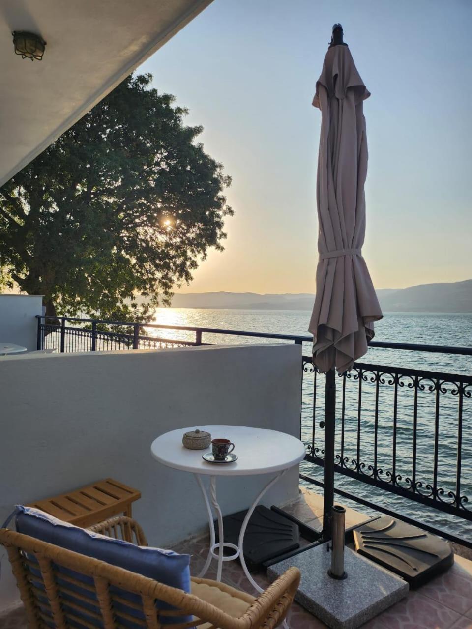 Ocean Vista Retreat Villa Skala Polichnitou Екстериор снимка